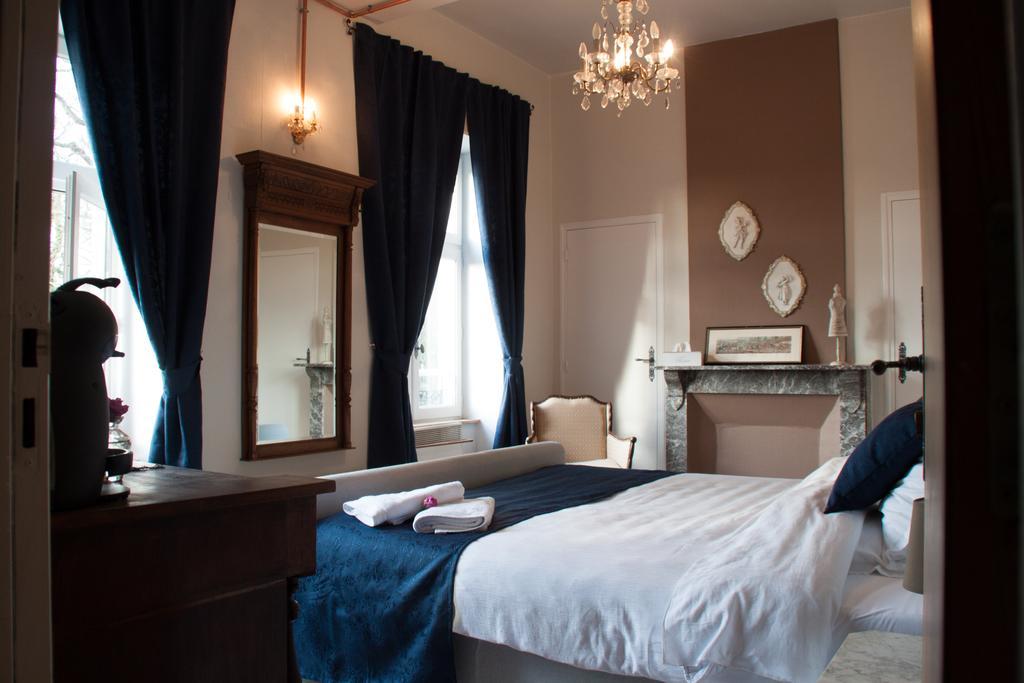 Chateau De L Aviette - Rancennes Givet Habitación foto